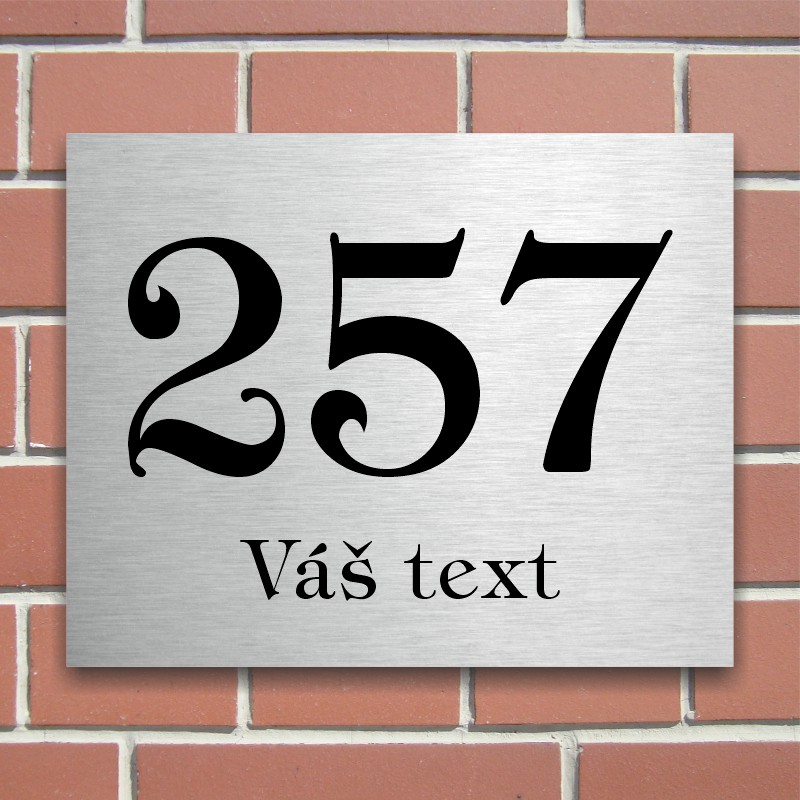 Číslo na dům – stříbrná broušená cedulka z hliníku s textem, bez rámečku